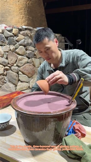 Traditional Glazing Technique: Dipping Pottery for a Perfect Finish