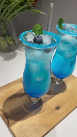 Erfrischender Blaubeer-Sprite Mocktail