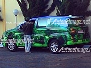 2016 Toyota Innova spotted with funky camouflage: Get latest pictures, features and specs