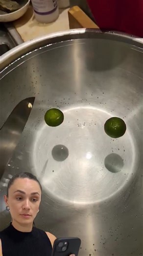 17K views · 6.2K reactions | Trick to cut a lemon underwater #fblifestyle | Raiza Show | Facebook