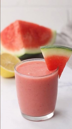 Watermelon Smoothie Recipe (Easy and Refreshing!) 🍉