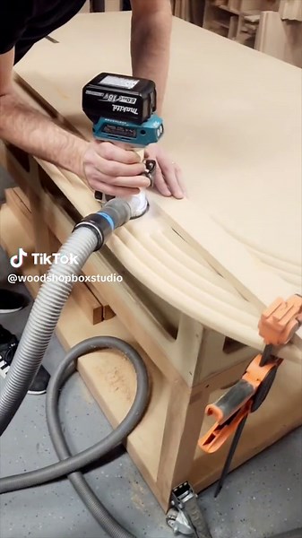 Ripple arch backdrop making 🙌 and I love it! Tried something new, and the result is perfect 👍 📌 All the tools and things i use are linked in my bio 📌 📌 Need a quote for a custom woodwork? Text and email will get to me faster but also you can DM me now as well 📌 👉 I don’t do delivery ☝️ Only pickup or local delivery is available and I’m located in Sacramento 👈 #customwoodwork #woodworking #woodshop #backdrop #arch #ripple #rippleeffect #event #eventdecor #woodwork #diy #diyproject #diycra