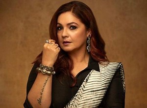 Pooja Bhatt Wiki, Age, Height, Boyfriend, Husband, Family, Biography & More - WikiBio