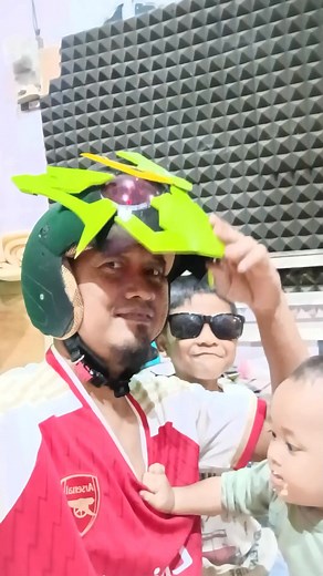 Helm motor cosplay Kamen Rider zero one shinning Hopper Song : Yoga Suseno Product : HeroZone #helmet #cosplay #kamenrider #tokusatsu #bajahitam | Mudrikatussyahadah Haidaroh