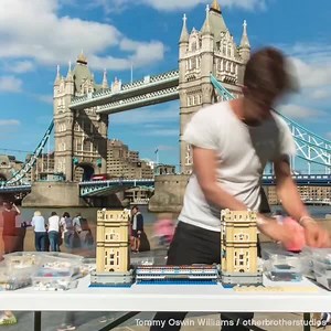 207K views · 4K reactions | A tutta velocità con due Tower Bridge a confronto! Uno è fatto interamente di mattoncini  Tommy Oswin Williams Other Brother Studios | LEGO | Facebook