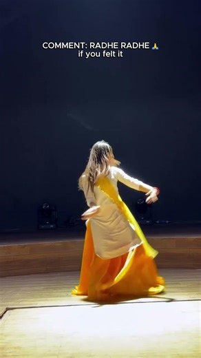 Meethe Ras Se Bharyo Ri Dance 🙏 Radha Rani Bhakti Dance | Viral Devotional Shorts 2026