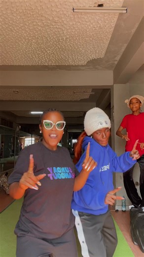 The Circle Dance Challenge: Join the Fun!