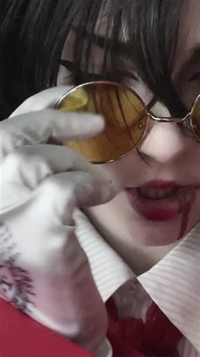 having red contacts has really elevated this cosplay to the next level i feel so pretty #hellsingultimate #hellsing #alucard #anime #vampire