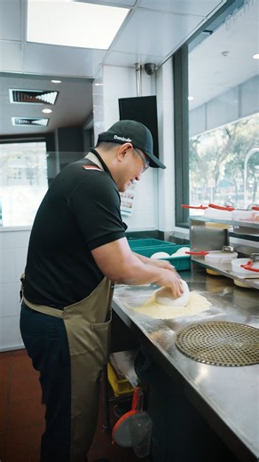 Yellow Ribbon Singapore on Instagram: "Speed. Skills. Sauce. 🍅 We brought together Ollie, Singapore's fastest pizza maker and a proud record-holder with Nicholas, Domino's country manager, for a face-off. Stopwatch on. Aprons ready. One regular pizza to decide it all. 🍕 Behind the laughs and flour dust, there's something bigger at play. Skills like Ollie's aren't just impressive, they're proof that with the right support, ex-offenders can build meaningful careers and futures. Every opportunity