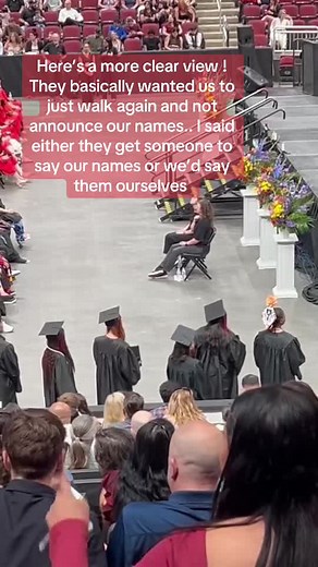 Here’s a better view of what went down at the GCC graduation… do yall want a story time ? #graduation #glendalecommunitycollege #gcc #classof2026🎓 #glendale