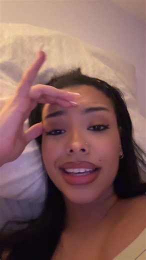 Vidéos de nalu 🪩 (@povnaalu) avec som original - Carla