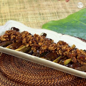 76K views · 233 reactions | This refreshingly simple dish is your new favorite. We swear. Click here for the Crushed Tokwa and Talong Stir-Fry recipe ☛ BiteSized.ph/crushed-tokwa-and-talong-stir-fry | BiteSized | Facebook