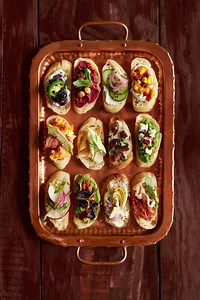 12 Easy Crostini Ideas for Thanksgiving