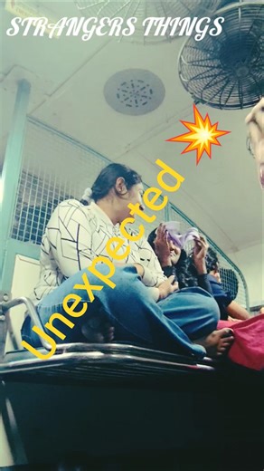 Unexpected 😲“Met Strangers… Left as Friends 🤝”“Local Train Surprise 💥” #midnighttrain #trending