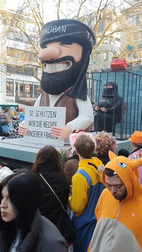 Cologne Carneval 2025,Germany #germany_insight #kölle #köln #carnaval #cologne | PHOTO BITA