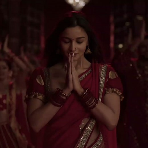 Bollywood Dance Compilation Featuring Alia Bhatt and Ranveer Singh