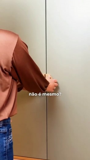 Cada projeto começa com uma história 💙 Na Quater, nossos armários são feitos sob medida, pensados para se adaptar ao seu espaço, à sua rotina e aos detalhes que fazem a diferença no dia a dia. #sobmedida #armarios #kidsroom #quater #moveisinfantis