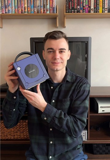 The GameCube was not my first choice 😅 #gamecube #retrogaming #nintendo #millenials #2000sthrowback