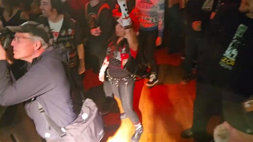 Navidad-Cam last night at Lucky | Angry Snowmans