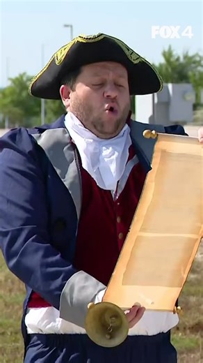 BIG NEWS FOR BURGER LOVERS!🍔🤠 The famous Ohio-based fast-food burger joint, White Castle, made a Texas-sized announcement on Thursday. White Castle executives were in The Colony on Thursday morning to announce that a new restaurant will be built at Grandscape. It will be located near Grandscape Boulevard and Destination Drive and is expected to open in the summer of 2026. | FOX 4 News