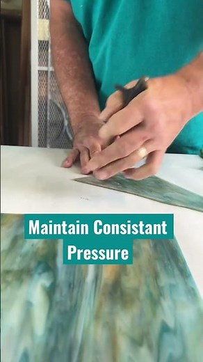 Cutting Inside Curves in Stained Glass