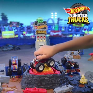26K views · 267 reactions | Crush your next gift! Give your monster truck-loving kid the smash-n-bash action of Bone Shaker’s Crush Yard!  | Hot Wheels | Facebook