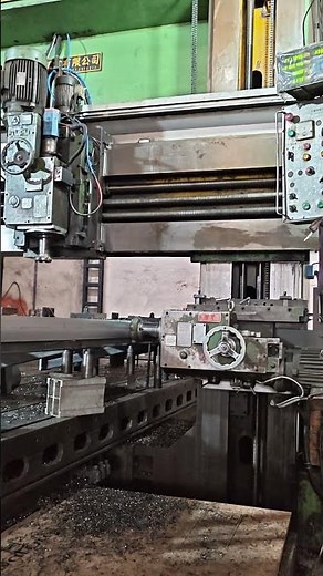 “Plano Milling Machine Working | Heavy Duty Machining Process in Workshop”