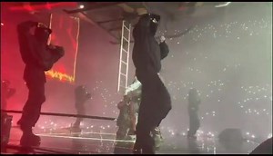 VIDEO: Singer Asake Storms London Show In Chopper Nigerian star Ahmed Ololade popularly known as Asake made an unusual entrance at his London show Sunday. Asake arrived O2 Arena in a chopper, amidst joyful cheers from his fans. The show also witnessed thrilling performances from ace Nigerian stars like Olamide, Fireboy DML, among others. Credit: D'Amato DMG | Punch Newspapers