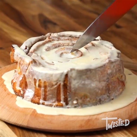 173K views · 889 reactions | The perfect autumnal desserts | Twisted | Facebook