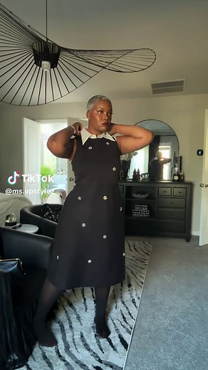 Stylish Low Cleavage Tops for Trendy Outfits