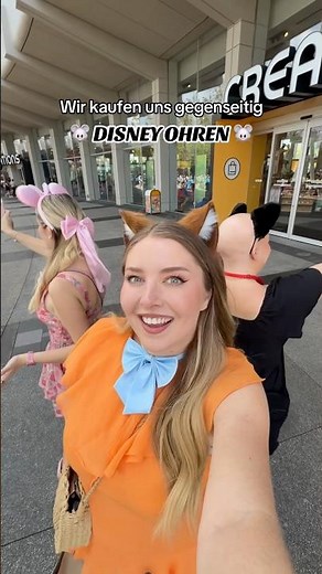 Paula's Disney Shopping Challenge - I hope Paula likes her ears 😳😍