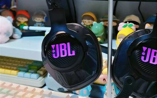 量子风暴Q400他真的，我哭死。头戴式耳机才是深夜码字最佳文具