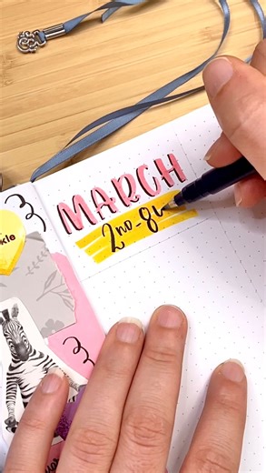 I love a good Dutch door bullet journal layout 🥰 I’m all set for the 1st week of March with this simple single page weekly! Join me this Sunday @ 2pm EST for my March Plan with Me livestream in my YouTube channel, where I’ll be setting up all of my March monthly spreads in my bullet journal. #bujoweekly #bujoweeklyspread #weeklyplanner #bulletjournalspread #bujoideas | Planning With Kay