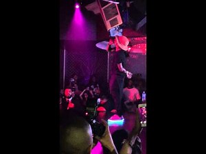 Lil Wayne announces album release date at concert