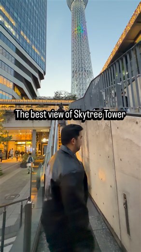 Best Skytree view unlocked 👀 Hidden in plain sight — the elevator outside Tokyo Solamachi frames Tokyo Skytree perfectly. Save this spot before your next visit. 📍 Pin Location: Tokyo Solamachi Outdoor Elevator, Skytree Town #TokyoSkytree #SkytreeView #TokyoHiddenSpots #JapanTravel #VisitJapan #TokyoSpots #JapanReels #TravelJapan #TokyoGram #JapanGram #ReelsJapan #TravelReels #ExploreTokyo #SkytreeTown #Solamachi | Jrohn Tv