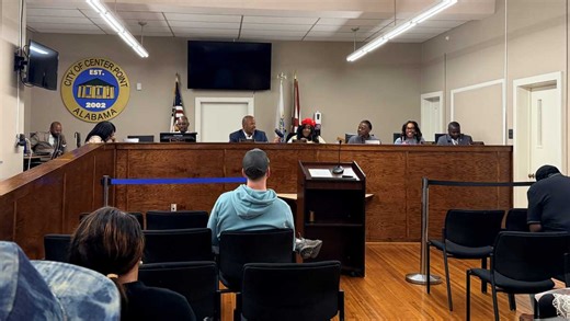 Center Point Council debates mayor's authority in police chief appointment, discussion tabled again