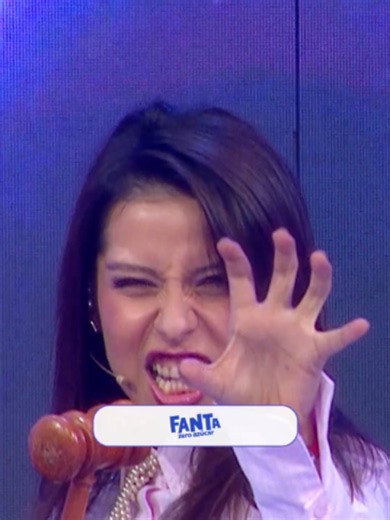 Reacción de Cote cuando suena Tito el Bambino en DalePlay