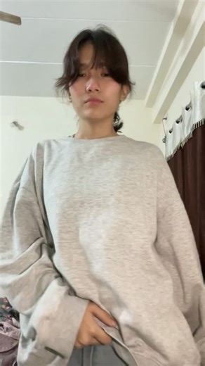 ᴶᵒʸ on Instagram: "peek a boo"