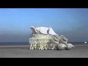Sculptures that move with the Wind (COOL!)