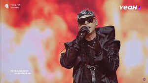 448K views · 8.4K reactions | Hit gắn liền thanh xuân của 8x 9x "Bởi Vì Anh Yêu Em" Phan Đinh Tùng thể hiện trong tập 1 Anh Trai Vượt Ngàn Chông Gai tối qua  | Hóng Hớt Showbiz Video | Facebook