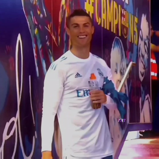 Ronaldo >>