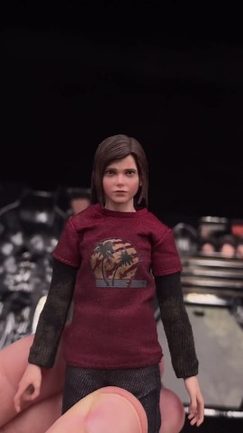 Ellie Last of Us 1/12 Figure Looks Incredible