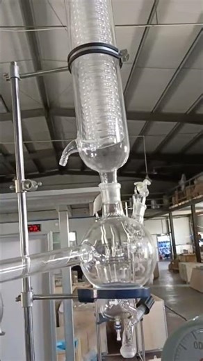 Jacketed glass reactor