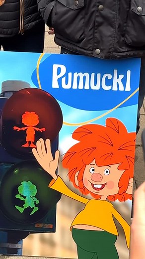 München | Hurra, hurra, der Pumuckl ist da! Wo? Im Lehel, genauer gesagt in der Liebigstraße – die Original-Serie mit Gustl Bayrhammer als Meister... | Instagram
