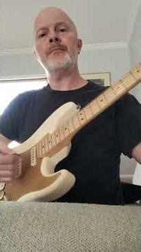 Graphtech Block Saddles on a Deluxe Roadhouse Mex Strat. Does It Stay In Tune?