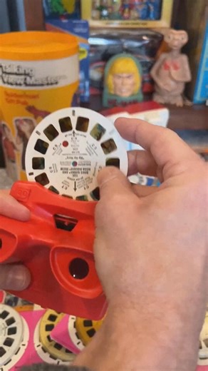 16 reactions | Did you have a View-Master when you were a kid? I had reels of my favorite TV shows, cartoons and movies and loved escaping into those 3-D images. How about you? #retro #flashback #nostalgic #takemeback #toys #viewmaster | Recaptured80s | Facebook