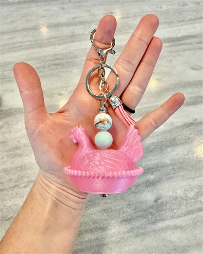 Hen on Nest Keychain | Chicken | Plastic 3D Printed Farmhouse Bag Charm | Keychain | Silver Color Keychain - Etsy