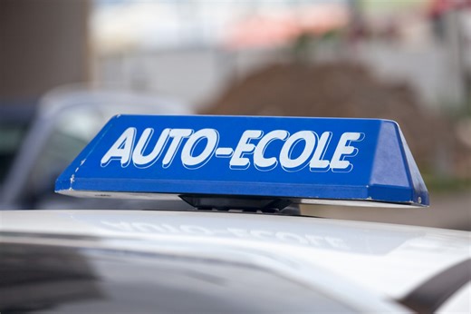 Permis de conduire : les auto-école veulent la conduite accompagnée dès 14 ans