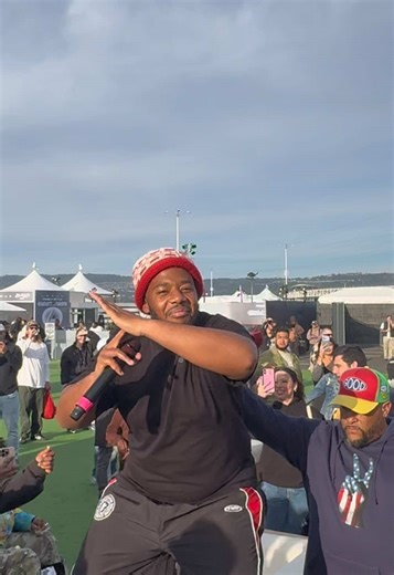 LaRussell's Thizzle Dance Showcase