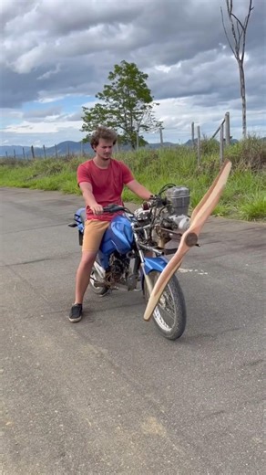 The boy making a fan bike 😯 #mixtape